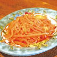 Shredded carrot salad