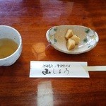 そば茶とお通し