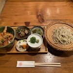 Toukyou Dosanjin - 海老と野菜の天丼、季節の小鉢三種、せいろ