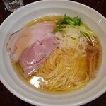 魚貝と中華そば ととやみち - 料理写真:煮干しの中華そば(塩）