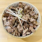 Shiotaiou - 炙りレアチャシュー丼