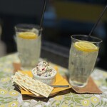 Okashito Kissa Marun - 洋酒漬けドライフルーツとクリームチーズのディップ