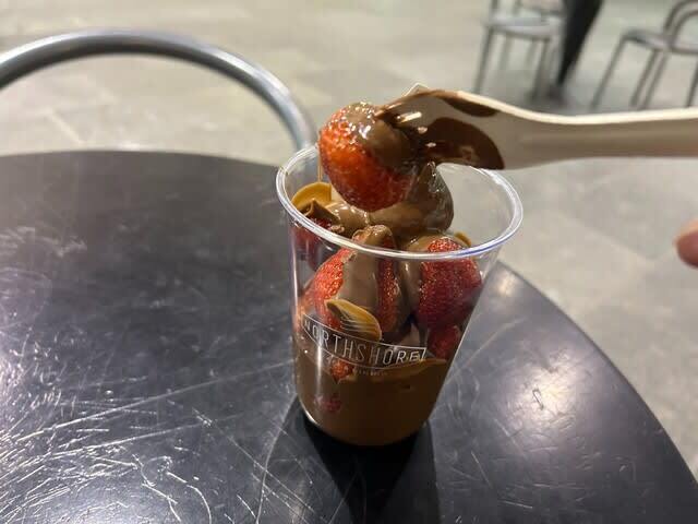 FUKUOKA CHOCO BERRY - Nishitetsu Fukuoka/Chocolate | Tabelog