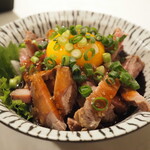 カレーショップ いなくら - ローストビーフのユッケ風