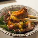 カレーショップ いなくら - ローストビーフのユッケ風