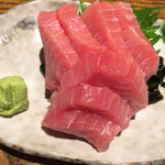 びっくりうどん - 〈2014/03〉まぐろ脳天刺し（350円）  トロントロンでございます。