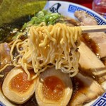 風は南から - 歯応えのある麺