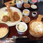 三男坊 - ミックスフライ定食うどん