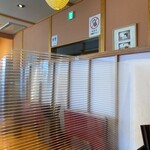 一寸亭 - 店内（座席より右まわり）➡︎