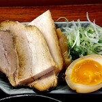 俺の中華たなか家 - Bonusチャーシュー付きトッピング類をパチリ♯