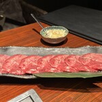 焔立つ肉寿司と牛タンタワー 肉処 双葉 三宮 - 