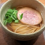 レストラン・カワサキ - ♦名物〆のラーメン：雉や鴨から抽出した出汁がベースなので、単なる鶏系の淡麗な味わいではなく、力強い野性味あふれるスープでした 鹿と猪のチャーシューが旨すぎて言葉が出ない・・・・