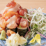 紅貝和海螺貝雙份壽司