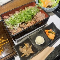 焼肉 炉辺 - 