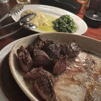 カルネジーオ イースト - 