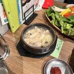 タレ焼肉と包み野菜の専門店 焼肉くるとん - 