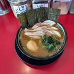 家系ラーメン王道 神道家 - "チャーシューメン(3枚)"1,000円に"味玉"100円をトッピング♪