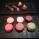 ガストロノミー ジョエル・ロブション - ミニャルディーズ（生キャラメル２種・シュークリーム２種・マカロン６種）