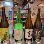 寅鈴 - 日本酒のみ比べで四種類をチョイス