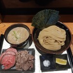 中華蕎麦 ひら井 - 【限定】濃厚牛骨つけ蕎麦