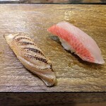 Tsukiji Sushichou - 右：金目鯛