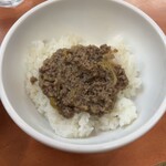 日陰 - 生姜丼100円！