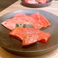 焼肉うしごろ 横浜店 - うしごろコースの肉プレート
