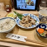 Anchisuteki Tororo Mugimeshi Butamaru - 