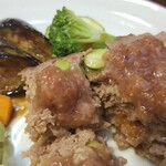 キッチン ブルー グローブ - どうやって丸くカット！？、煮込むうちに丸くなる？