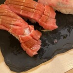 Sushi Bar にぎりて - 