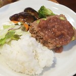 キッチン ブルー グローブ - ご飯、サラダを乗せて