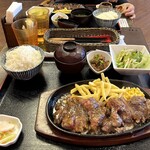 ステーキ&ハンバーグ 前田亭 - 