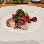 La Stalla - こんなに美しいブリがあるんかと思うくらい特級の旨さ。