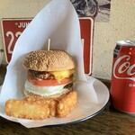 ビッグスマイル - ハンバーガー＋チーズ、ハッシュポテト