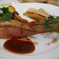 イレール人形町 - 鴨胸肉のロースト　蜂蜜とコリアンダー風味
