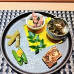 Ikebukuro Sushi Fukuju - ・前菜５点盛合せ
                        　　　[ホタルイカ、つぶ貝、ふき、
                        　　　スナップエンドウ、穴子の煮こごり]