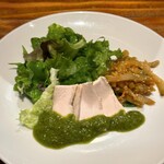 Seiran - サラダ　蒸し鶏にネギソース
