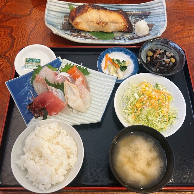 魚や英 セカンドはうす - 仁賀保（海鮮）の写真