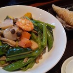 china kitchen ゆの葉 - 海鮮と野菜の豆腐味みそ炒め