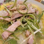 ラーメン 坊也哲 - チャーシューいっぱい