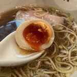 Chuukasoba Rukawa - 特牛貝清湯醤油そば　黄身の味が濃い！