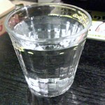 おしゃれなグラスのお冷