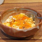 シウマイ堂 正屋 - 温玉ポテトサラダ