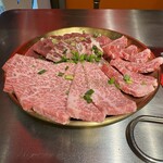 Wagyu Utabehoudai Semmonten Koshitsu Kambiyakiniku Samurai - 