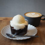 BRICK LANE - Coffee Jelly（680円） Latte（580円）