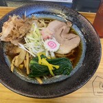 おだしらーめん おだに - おだしらーめん黒醤油