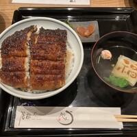 うなぎ家 しば福や - うな丼並。
