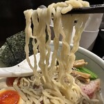 櫻井中華そば店 - 自家製手揉み麺