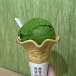Maccha Sui-Tsukan Sawawa - 緑の背景に緑のアイスが(・・;)