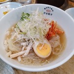 渋谷餃子 - 冷麺